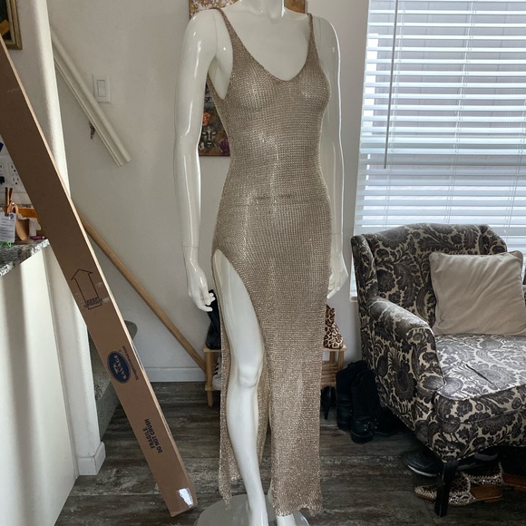 Gold tone knit dress - Picture 6 of 8